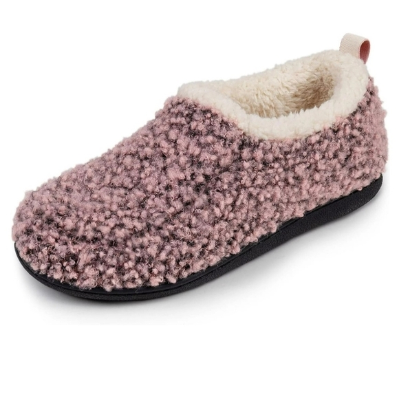 Shoes - NEW! Slippers house shoes for indoor outdoor use! Pink fuzzy,  machine washable
